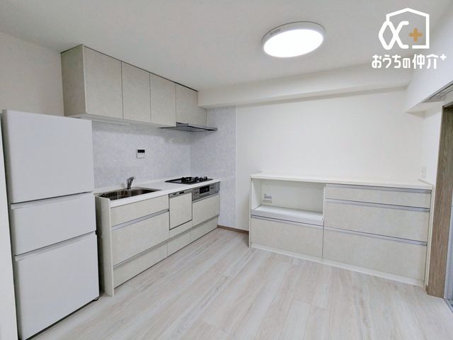 �L�b�`�� �������y��������L�b�`���X�y�[�X(^^)/�Ǝ��������悭�A���o�����̎��[�͂���L�b�`���ł��B�������₷�����������ł������ɂ���⒲�������o���Ďg�����Ƃ��ł��܂��B
