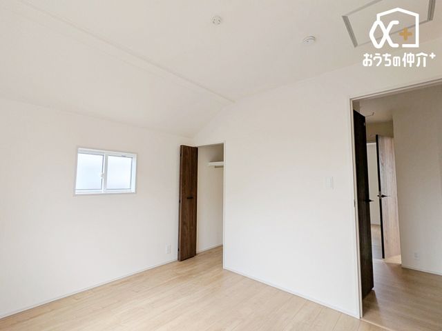 �q������ 5.25���̎g���₷���L����������m���B�x�b�h��w�K������������z�u�ł��邽�߁A���q�l�̂������Ƃ��Ă͂������A�����[�g���[�N���𖞋i���鏑�ւƂ��Ă����K�ɂ��g�����������܂��B