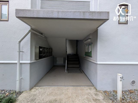 �G���g�����X ���p�{�݁A�~�n�͂�����Ƃ������̍s���͂��������ɂȂ�܂��B�����x���n�ɑ����^�΂�Ă݂܂��񂩁H���ЃX�^�b�t�����ē��������܂��B