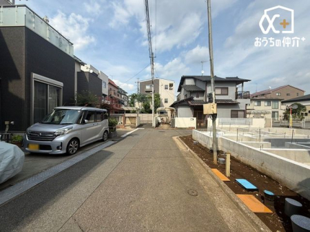���n�O�ώʐ^ �k����4.2m�����̗l�q�ł��B�O�ʓ��H��3�ʂ���A��������E���ʂ����������Z�܂��ł��B