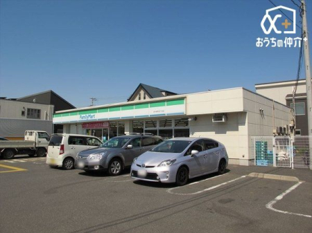 ���ӊ� �t�@�~���[�}�[�g �G�܎O���ړX �k��6���B 480m