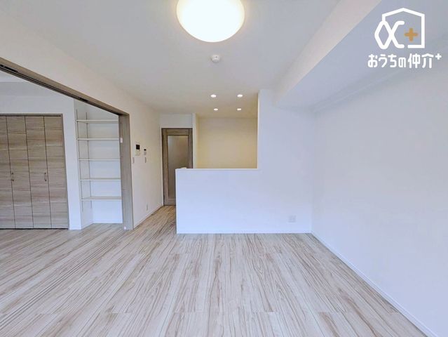 ���r���O �傫�ȑ�����L�����i�ƁA�L�X�Ƃ������r���O�Ŋ�����A�S�L���ȕ�炵�̎n�܂�B