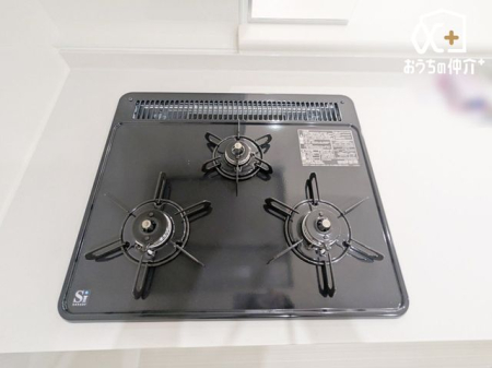 �L�b�`�� �����ɒ������ł��Ă��������͂��ǂ�3���R�����̃L�b�`���ł��B�������͖����̂��ƂȂ̂Ō����ǂ����������ł���̂͊������ł��ˁB
