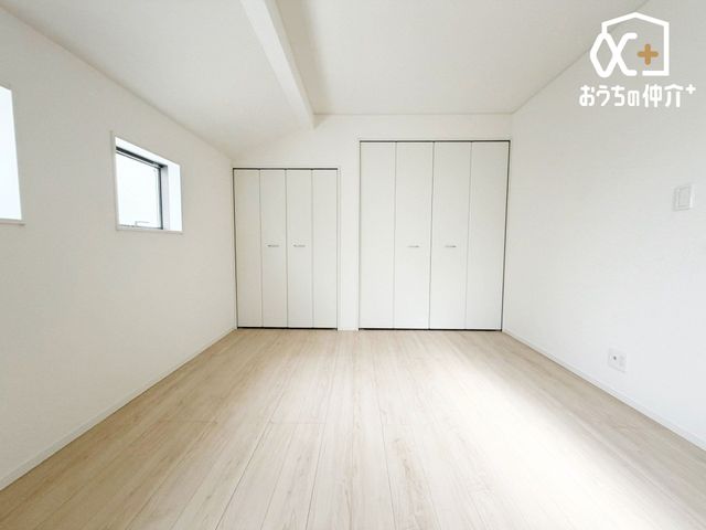 �Q�� �Q���ɃI�X�X���ȗm���̗l�q�ł��B���邢�z�˂����������݁A���������ĉ߂�����v���C�x�[�g��Ԃł��B