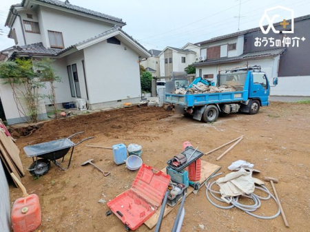 ���n�y�n�ʐ^ �쑤4m���H�ɖʂ������`�n�ɂ��A�z����E�ʋC���Ƃ��ɗǍD�B���Ƒ��̂��������l�ߍ��񂾒����Z����Ă��܂��B