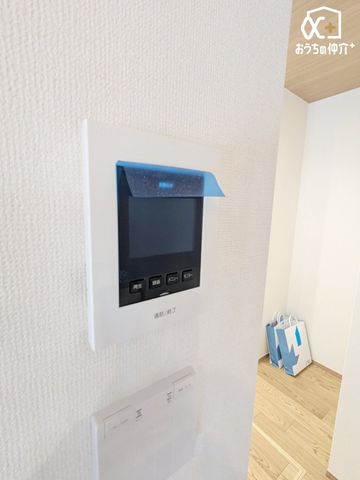 ���̑� �h�Ɩʂł����S��TV���j�^�[�t���C���^�[�z���ł��B
