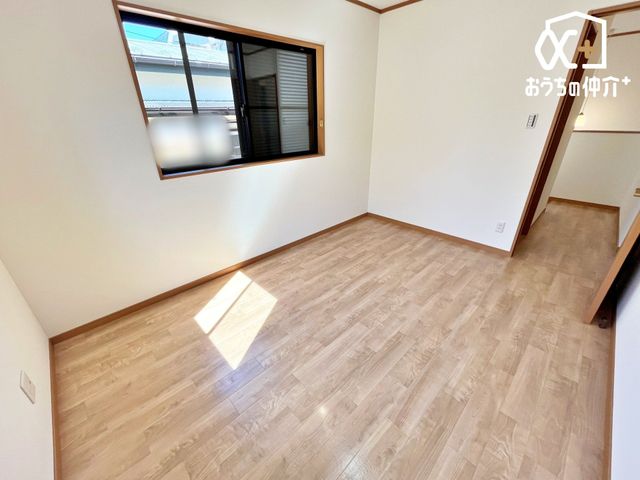 ���̑� ���邭�������������͋C�̗m���B�Q����q�ǂ������ȂǁA�p�r�ɍ��킹�Ďg���₷����Ԃł��B