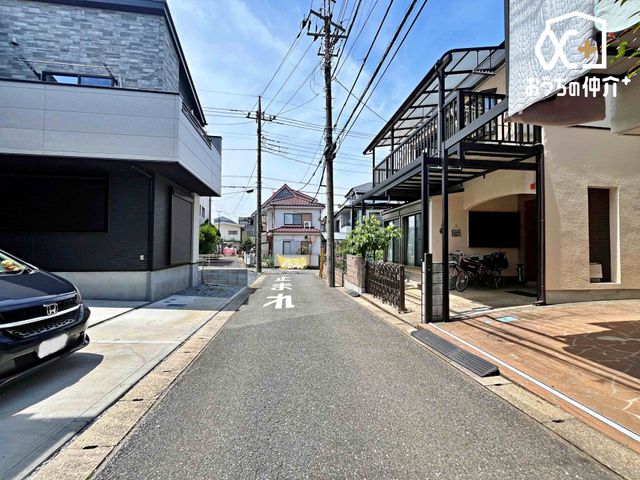 ���n�O�ώʐ^ �쑤4�����H�̗l�q�ł��B�k�������ɃX�[�p�[�A�R���r�j�A�����A���w�Z�A���H�X�������������ǍD�ȗ��n�ł��B