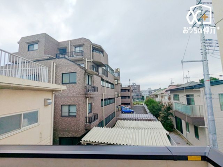 ���̑� �o���R�j�[����̒��]�̗l�q�ł��B���ꂽ���ɂ͐󂪍L����C�����̗ǂ��ꏊ�ł��B