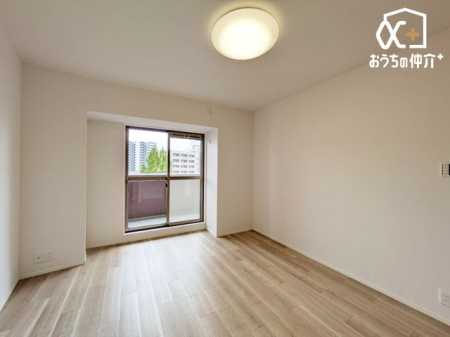 �Q�� -