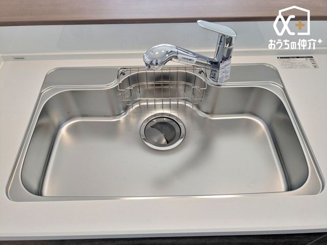 �L�b�`�� �`Kitchen�` �@�\���ƃf�U�C���������˔������g������̂悢�V�X�e���L�b�`���A���r���O�Ƃ̈�̊����l������A��������Ԃ��������܂��B