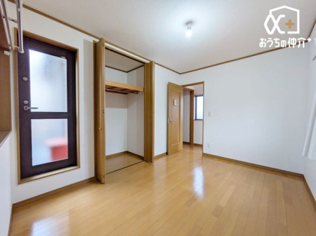 �Q�� -