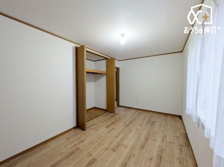 �Q�� -