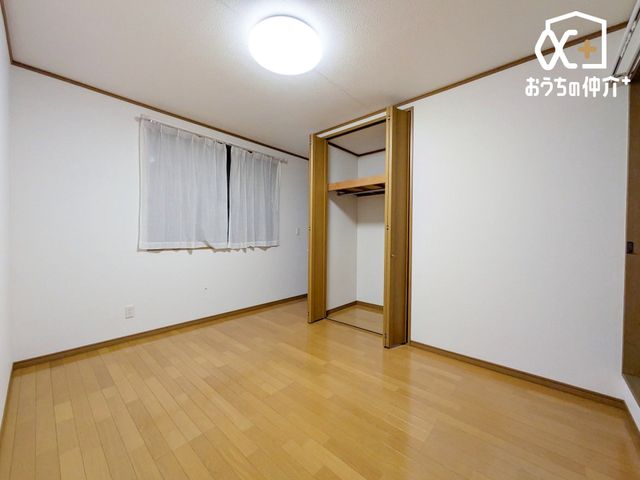 �Q�� -