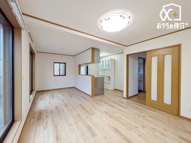 ���r���O -