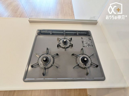 �L�b�`�� �����ɒ������ł��Ă��������͂��ǂ�3���R�����̃L�b�`���ł��B�������͖����̂��ƂȂ̂Ō����ǂ����������ł���̂͊������ł��ˁB