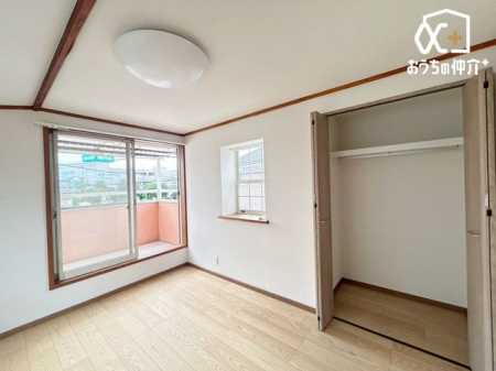 �Q�� ��Q���Ƃ��Ďg�������Ȃ������ł��B�L�߂̍��Ǝ��[�B�o���R�j�[�ɖʂ��A�J���������Ղ�ȃv���C�x�[�g��Ԃł��B