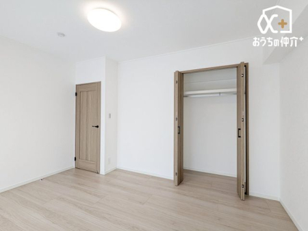 ���̑� �o���R�j�[�ɖʂ����z������ǍD��8.5���̗m���B���̌��𗁂тȂ���C�����悭�ڊo�߂��邨�����ł��B