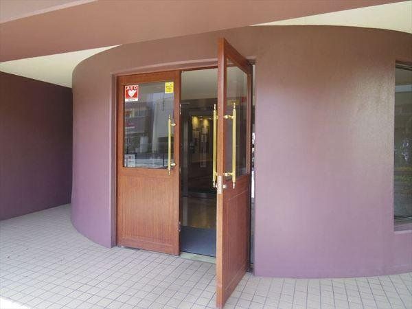 �G���g�����X -