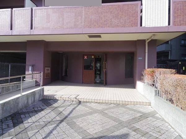�G���g�����X -
