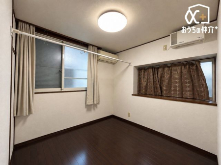 ���̑����� �R���p�N�g�Ŏg���₷��4.5���̗m���B�q�ǂ������⏑�ցA��̂������ȂǁA�p�r�ɍ��킹�Ċ��p���������܂��BCG���H�ɂĉƋ�������s���Ă��܂�