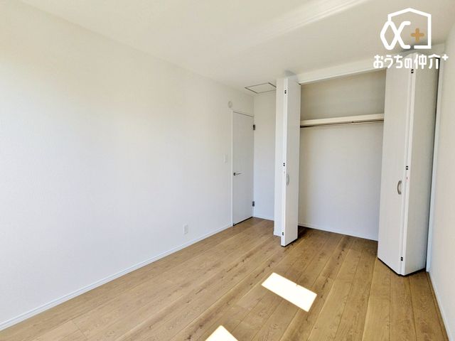 �Q�� ���[�X�y�[�X������Ă���A�ߗނ�Q����������肵�܂��Ă��������L���g���܂��B
