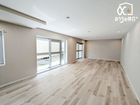 ���̑����� ���]�l�b�g�Ȃ�ł͂̓Ɨ���������������15���̑�^���[�N���[���B������ԂƂ������蕪�����邽�߁A�d�����Ƃɖv���ł���W�����������Ă��܂��B�T������z�[���X�^�W�I�ȂǑ��ʂȃ��C�t�X�^�C���ɑΉ��B