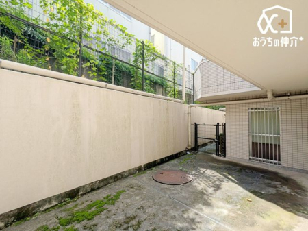 �o���R�j�[ �V���G�߂��C�ɂ������ړI�Ɏg����L�X�C���i�[�e���X�I�傫�ȑ����疾�邢�����������݁A���󕨂�������ԂƂ��Ă͂������A�ϗt�A�����y���񂾂�J�t�F�X�y�[�X�Ƃ��Ċ����̂ɂ��҂�����ł��B