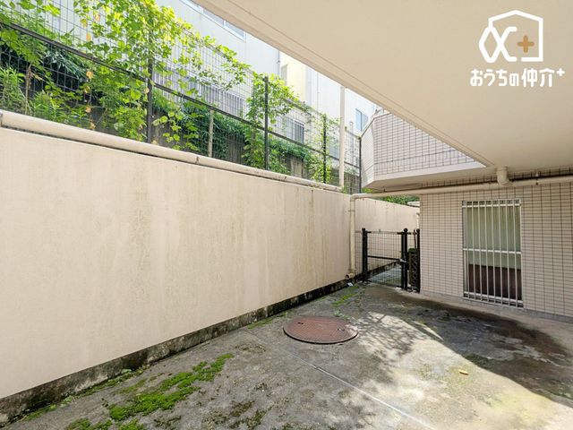 �o���R�j�[ �V���G�߂��C�ɂ������ړI�Ɏg����L�X�C���i�[�e���X�I�傫�ȑ����疾�邢�����������݁A���󕨂�������ԂƂ��Ă͂������A�ϗt�A�����y���񂾂�J�t�F�X�y�[�X�Ƃ��Ċ����̂ɂ��҂�����ł��B
