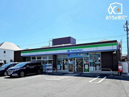 ���ӊ� �t�@�~���[�}�[�g��R�꒚�ړX �k��5���B�c�Ǝ��ԁF24���ԁ@���ԏ�F�L�@�@�����ԏꂪ�L���A�Ԃł̃A�N�Z�X�ǍD�ł� 370m
