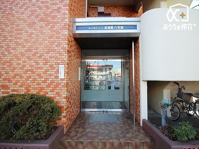 �G���g�����X �����������萮�R�ƊǗ����ꂽ�G���g�����X�A�v���[�`�B���Z�҂�K������S�n�悭�}�������A���������ƈ��S���̂���Z�܂��̌��֌��ł�