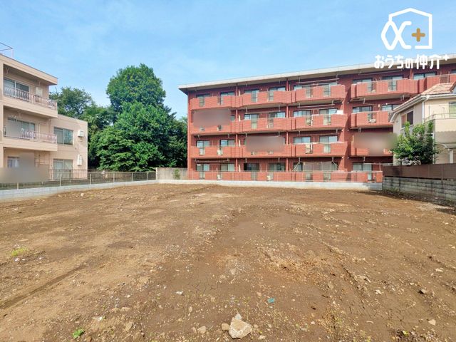 ���n�y�n�ʐ^ ���w�Z�܂œk��2���i��240m�j�ƁA�����Ȃ��q�l�����邲�ƒ�ɂ��������߂̗��n�B���ӂ͗����������Z��X�ŁA�o�X�ւ𗘗p����Β������u����������v�w�ȂǕ����H���փA�N�Z�X�\�ł��B