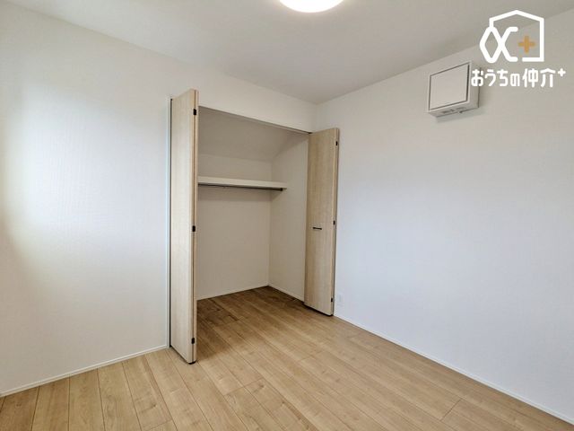 ���̑� ���������锒�ǂƖؖڏ��̗m���B���[�t�ŕЕt���ȒP�B�x�b�h�Ɗ���u���Ă�������������A�w�K���ɏW���ł��閾�邢��Ԃł��B�����͏��ւ⃊���[�g�w�K�X�y�[�X�Ƃ��Ă�����B���C���₷�����ŔN�����K�B