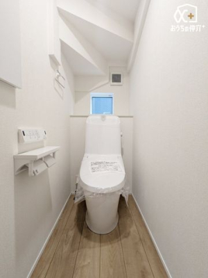 �g�C�� �`Toilet�`�����g���ꏊ�����炱���A�������₨�|�����ȒP�ȃV���v���ȃf�U�C�����̗p���܂����B�ǖʂɒI���������܂��̂ł���������[�����邱�Ƃ��ł��܂��B