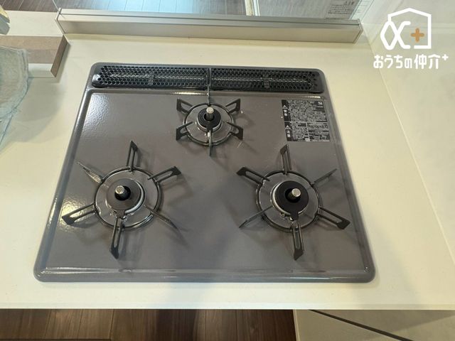 �L�b�`�� �����ɒ������ł��Ă��������͂��ǂ�3���R�����̃L�b�`���ł��B�������͖����̂��ƂȂ̂Ō����ǂ����������ł���̂͊������ł��ˁB