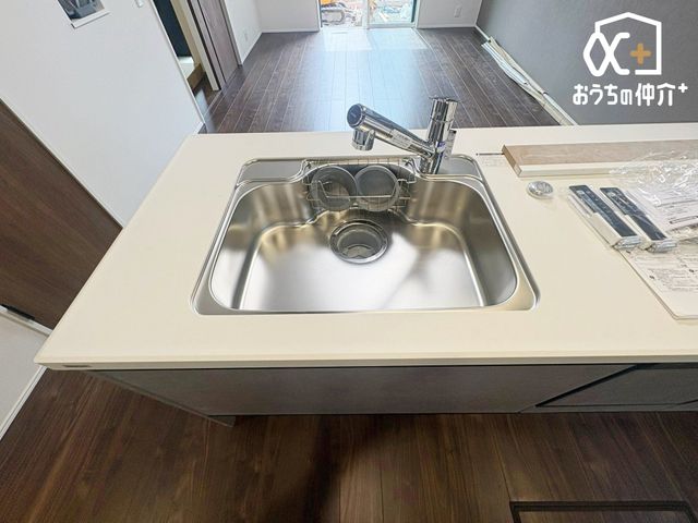 �L�b�`�� �[���������[�Ǝg������̗ǂ��V���N�E�R������������V�X�e���L�b�`���B�����X�y�[�X���L���A�����̗����₨�|�������N���N���Ȃ�����K�Ȑݔ��������Ă��܂��B