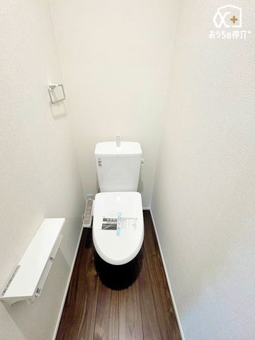 �g�C�� �`Toilet�`�����g���ꏊ�����炱���A�������₨�|�����ȒP�ȃV���v���ȃf�U�C�����̗p���܂����B�ǖʂɒI���������܂��̂ł���������[�����邱�Ƃ��ł��܂��B