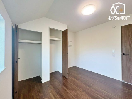 ���̑� ��Q���Ƃ��Ă͂������A���q�l�̂������⏑�ցE���[�N�X�y�[�X�Ƃ��Ă��g���₷��5.6���̗m���B������̍̌��ƒʕ����S�n�悭�A�����̎��Ԃ����K�ɉ߂����鋏�Z��Ԃł��B