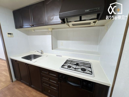 �L�b�`�� �K�X�e�[�u�����ɂ͒������Ȃǂ�u����֗��ȒI��������Ă��܂��B