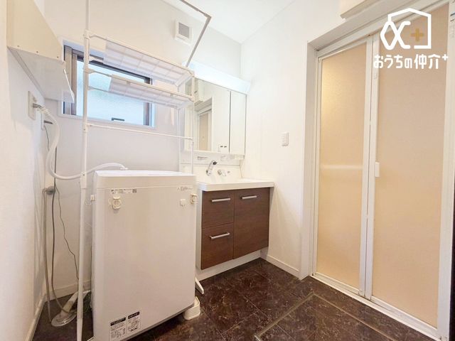 ���ʑ�E���ʏ� �O�ʋ��^�C�v�̐��ʉ��ϑ�ł��B�O�ʋ��^�C�v�̐��ʉ��ϑ�͎g�����肪�ǂ��A�ׂ����������[�ł��܂��B