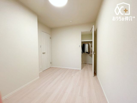 ���̑� ��5.2���̗m���̓E�H�[�N�C���N���[�[�b�g�t���ŁA���[�͂Ɖ��K�������˔������v���C�x�[�g��Ԃł��B