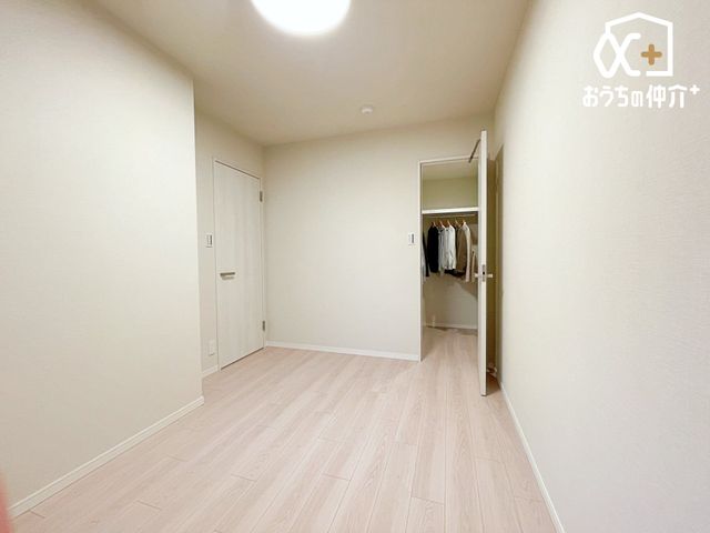 ���̑� ��5.2���̗m���̓E�H�[�N�C���N���[�[�b�g�t���ŁA���[�͂Ɖ��K�������˔������v���C�x�[�g��Ԃł��B
