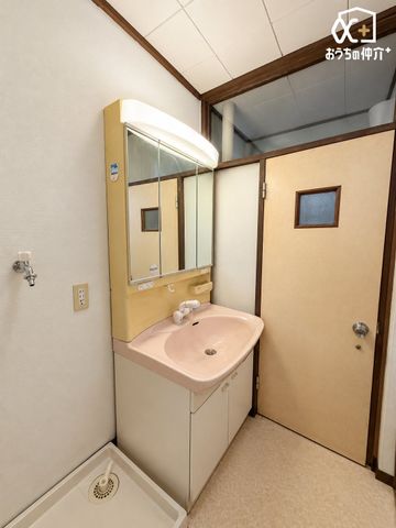 ���ʑ�E���ʏ� �������̂���V���v���ȃf�U�C���B���ʂ̂Ȃ��݌v�ŁA��������Ƃ�����Ԃ����͂̒E�ߏ��B��AI�摜�����ɂ��󎺏�Ԃ��C���[�W�����ʐ^�ł�