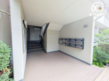 �G���g�����X -