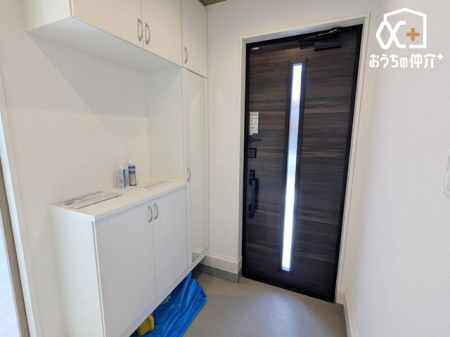 ���� �L�X�Ƃ�����ϖ��͓I�Ȍ��ւ̏Z��ƂȂ��Ă���܂��B���Ƒ��݂Ȃ��񂪋C�����悭�A���Ă������ԂƂȂ��Ă���܂��B���[�͂��\������̂Ō��֎��肪�X�b�L���ƕЕt���̂��A���ꂵ���|�C���g�ł��ˁB
