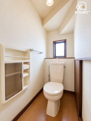 �g�C�� �g�C���p�i���T�b�ƕЕt�����鏬���Ȏ��[������A���������B���ăX�b�L���Ƃ�����ԂɁB