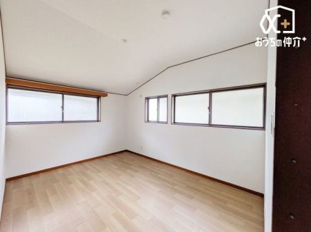 �q������ -