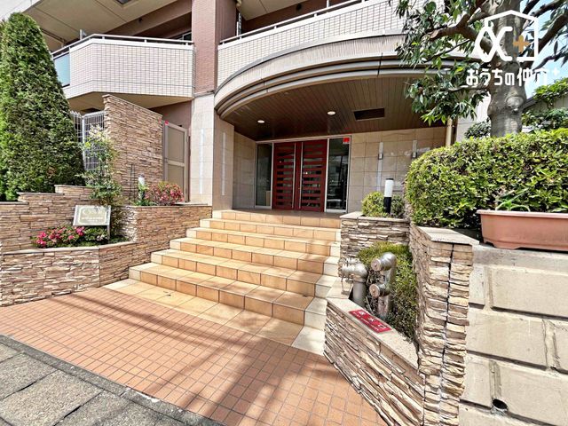 �G���g�����X �`Entrance�`���L�{�݁E�~�n�͂�����Ƃ������̍s���͂��������ɂȂ�܂��B�����x���n�ɑ����^�΂�Ă݂܂��񂩁H