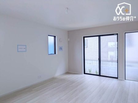 ���r���O �傫�ȑ�����L�����i�ƁA�L�X�Ƃ������r���O�Ŋ�����A�S�L���ȕ�炵�̎n�܂�B