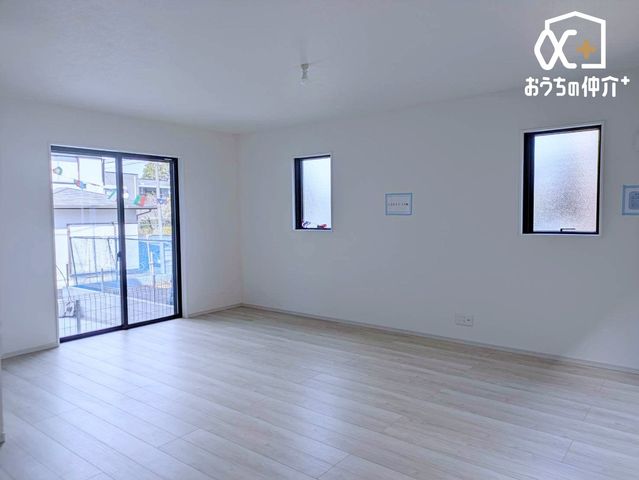 ���r���O �傫�ȑ�����L�����i�ƁA�L�X�Ƃ������r���O�Ŋ�����A�S�L���ȕ�炵�̎n�܂�B